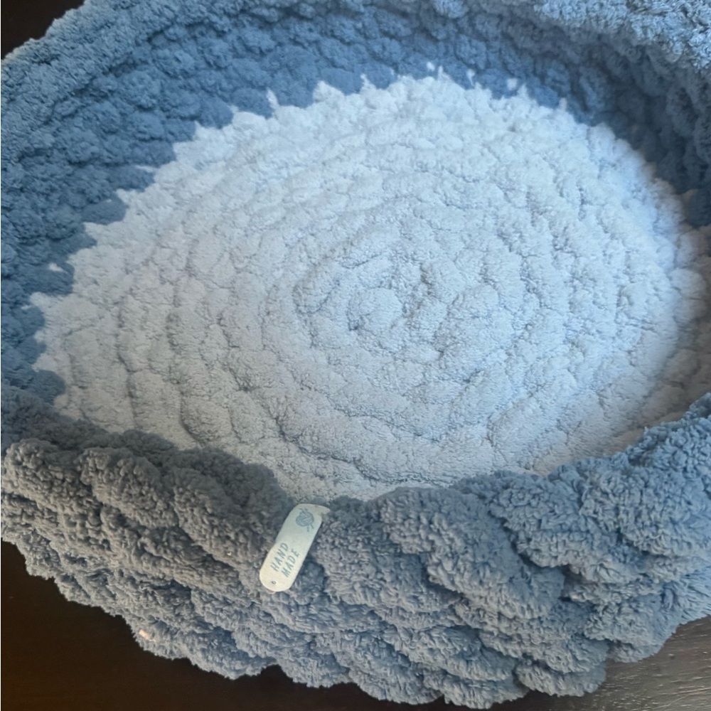 Cozy Blue Pet Bed